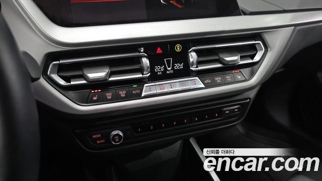 BMW 2-Series 2021 — photo 23