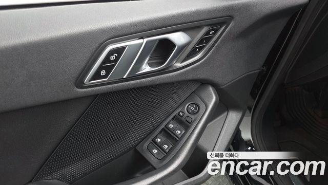 BMW 2-Series 2021 — photo 27