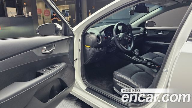 Kia K3 2021 — photo 13