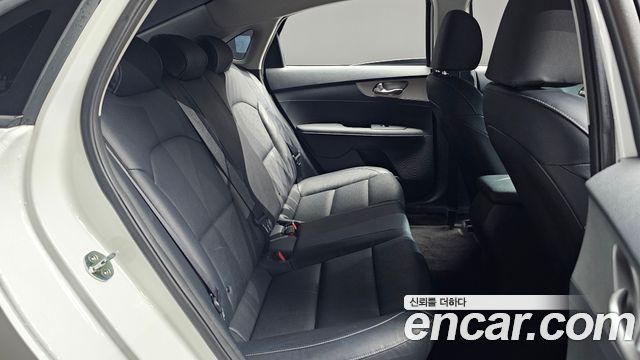 Kia K3 2021 — photo 18