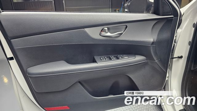 Kia K3 2021 — photo 14