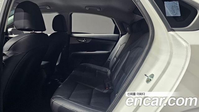 Kia K3 2021 — photo 16