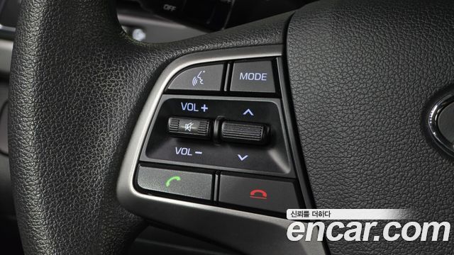 Hyundai AVANTE 2018 — photo 23