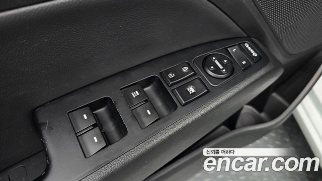 Hyundai AVANTE 2018 — photo 26