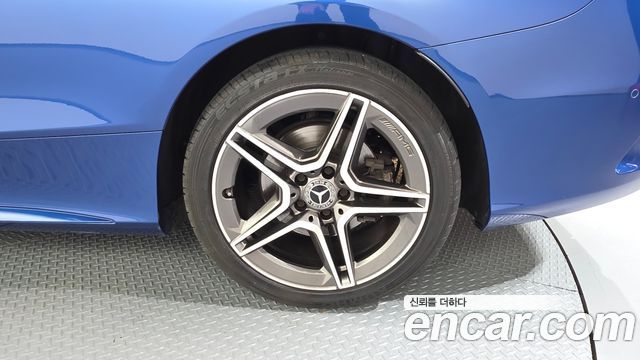 Mercedes-Benz C-Class 2022 — photo 7