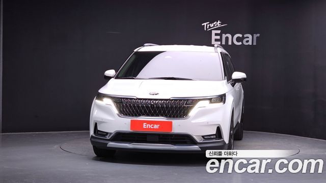 Kia Canival 2021 — photo 3