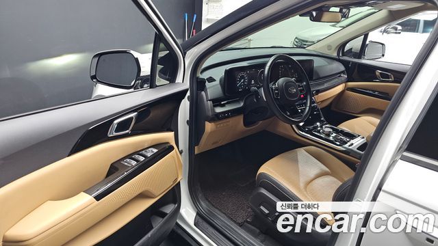Kia Canival 2021 — photo 10