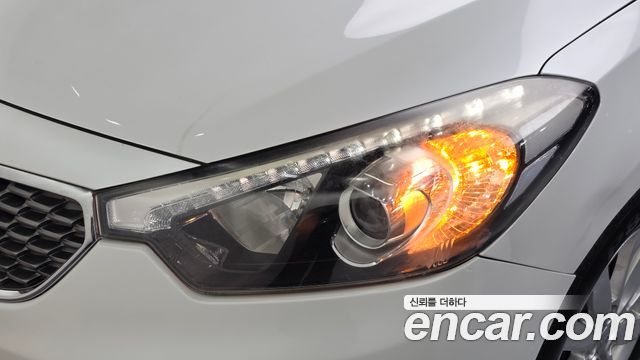 Kia K3 2013 — photo 8
