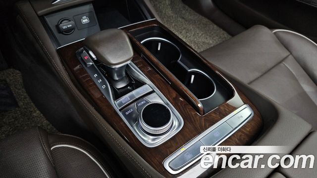 Kia K9 2019 — photo 12