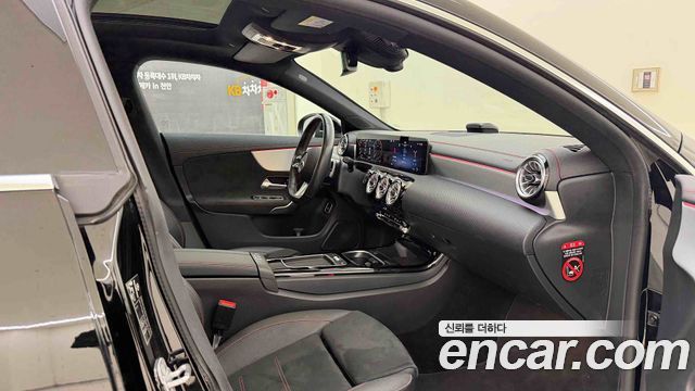 Mercedes-Benz CLA-Class 2025 — photo 17