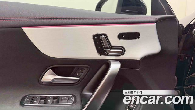 Mercedes-Benz CLA-Class 2025 — photo 20
