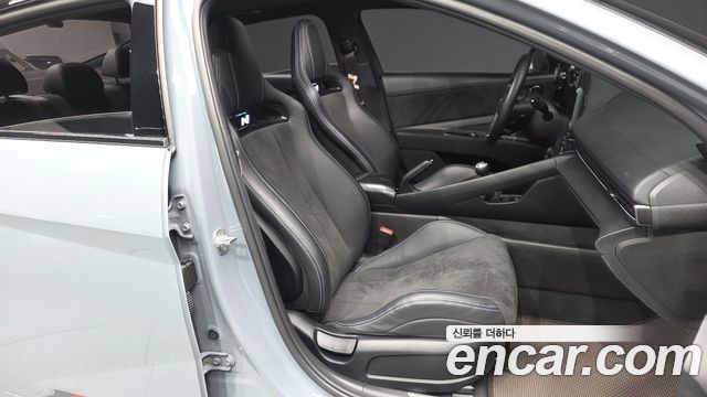 Hyundai AVANTE 2023 — photo 17