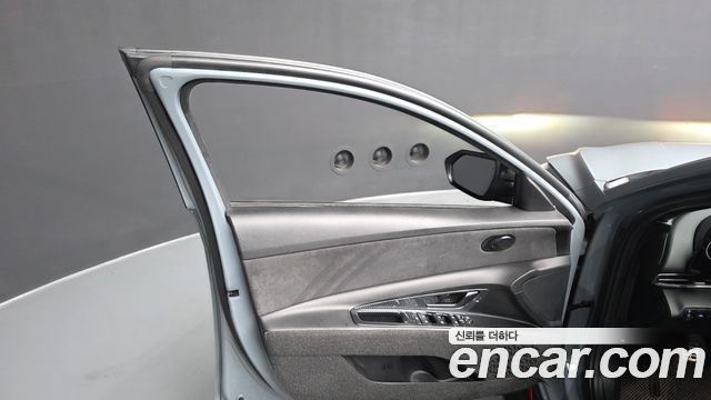 Hyundai AVANTE 2023 — photo 14