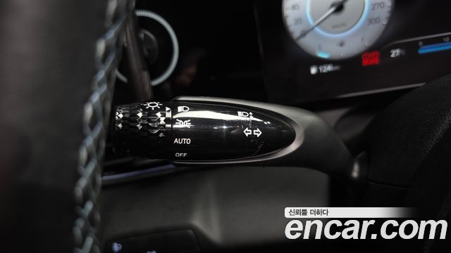 Hyundai AVANTE 2023 — photo 34