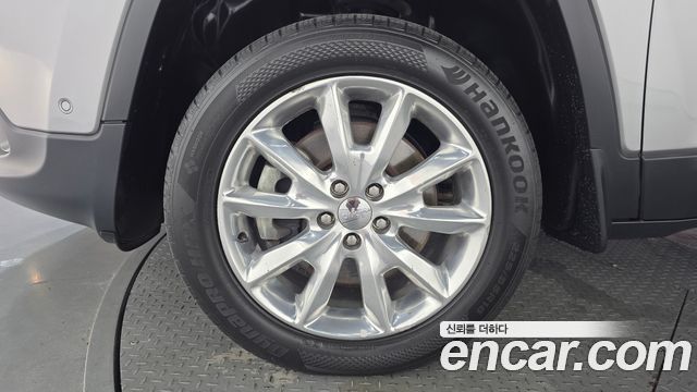Jeep Cherokee 2016 — photo 5