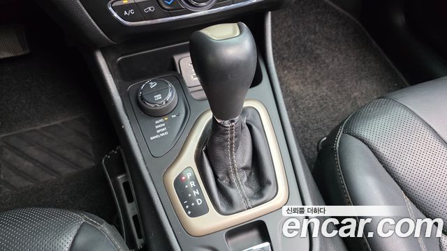 Jeep Cherokee 2016 — photo 9