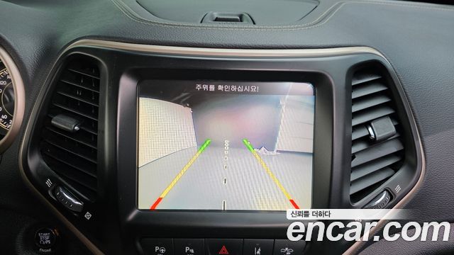 Jeep Cherokee 2016 — photo 15