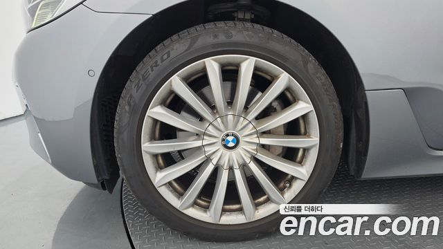 BMW Gran Turismo 2023 — photo 5
