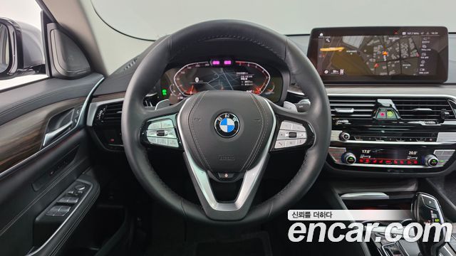 BMW Gran Turismo 2023 — photo 19