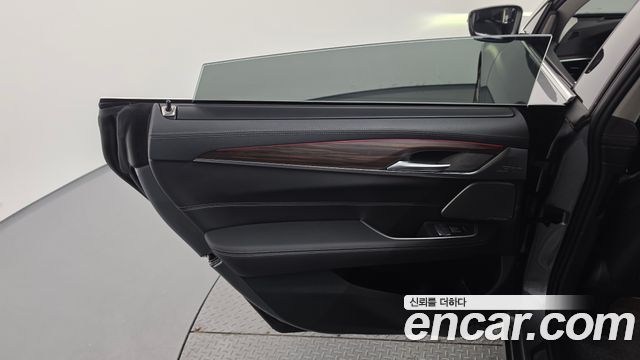 BMW Gran Turismo 2023 — photo 15