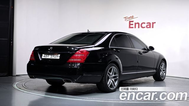 Mercedes-Benz S-Class 2009 — photo 2