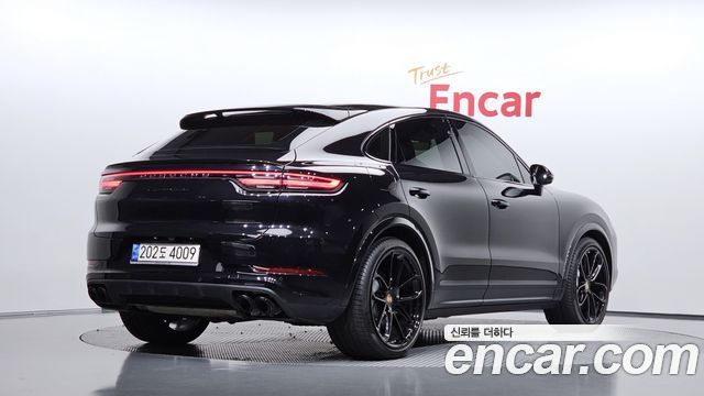 Porsche Cayenne 2020 — photo 2