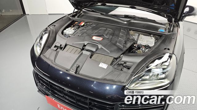 Porsche Cayenne 2020 — photo 6