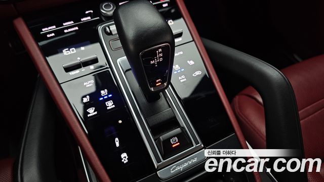 Porsche Cayenne 2020 — photo 12