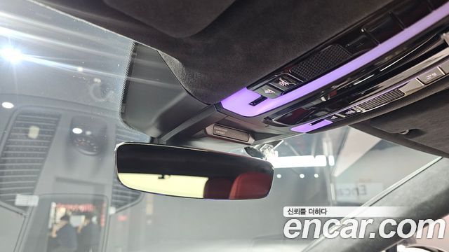 Porsche Cayenne 2020 — photo 24