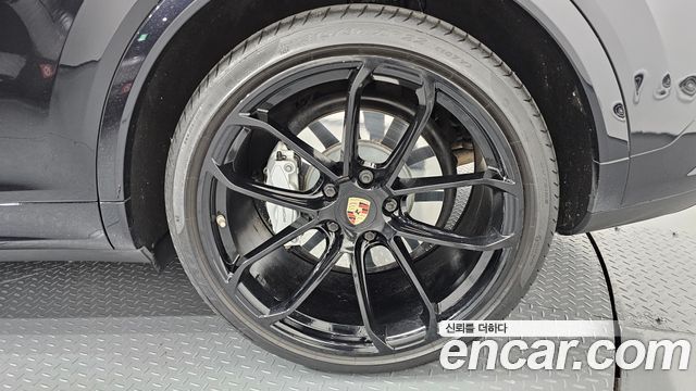 Porsche Cayenne 2020 — photo 7