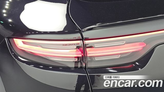 Porsche Cayenne 2020 — photo 9
