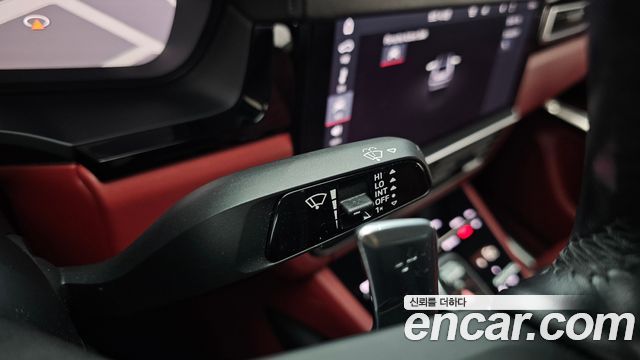 Porsche Cayenne 2020 — photo 32