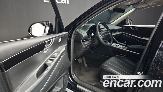 Genesis GV80 2023 — photo 13