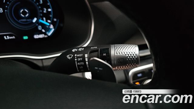 Genesis GV80 2023 — photo 28