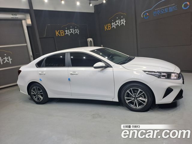 Kia K3 2022 — photo 1