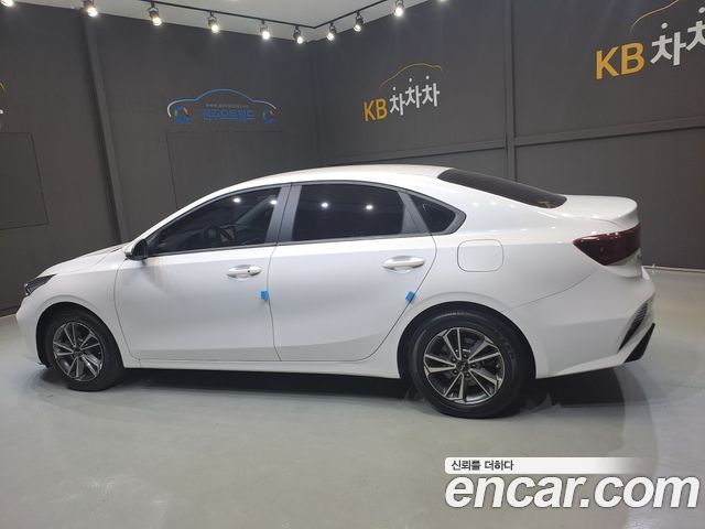 Kia K3 2022 — photo 4