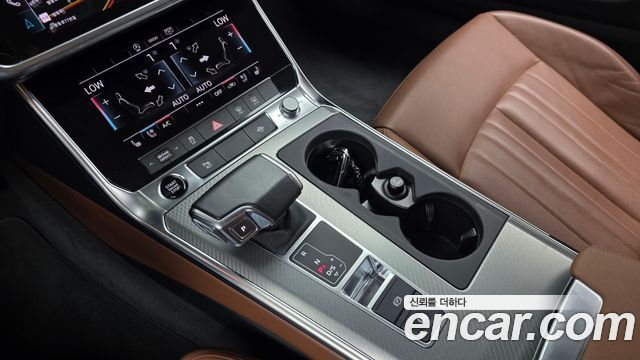 Audi A6 2021 — photo 12