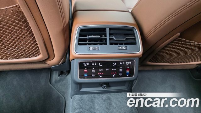 Audi A6 2021 — photo 25