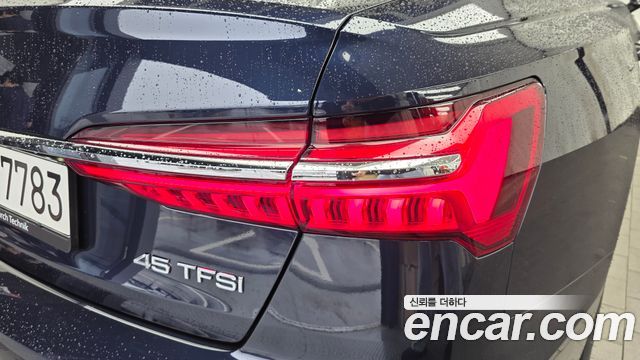 Audi A6 2021 — photo 9
