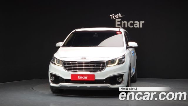 Kia Canival 2018 — photo 3