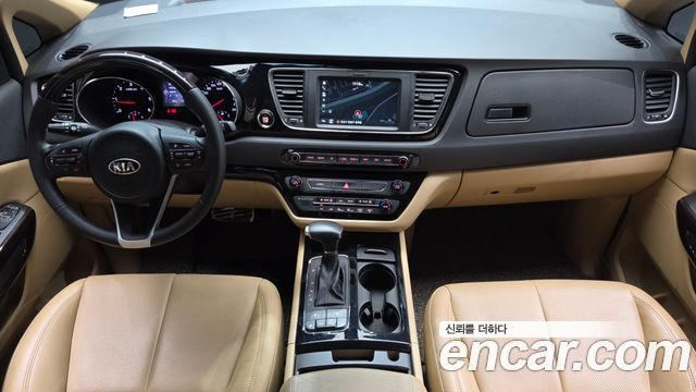 Kia Canival 2018 — photo 7