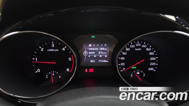 Kia Canival 2018 — photo 8