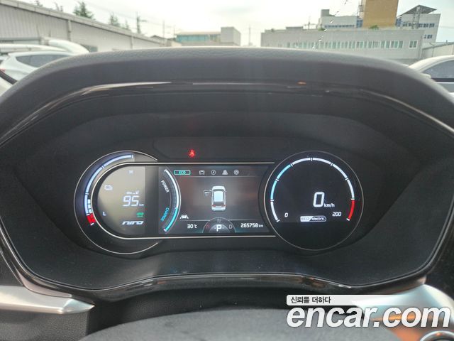 Kia Niro 2022 — photo 14