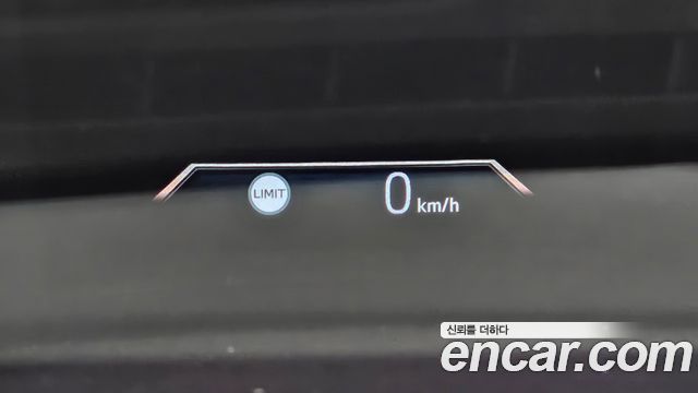 BMW 2-Series 2023 — photo 25