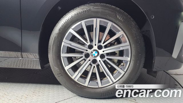 BMW 2-Series 2023 — photo 7