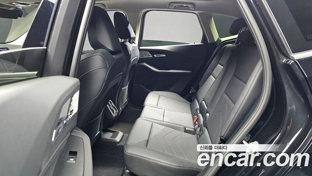 BMW 2-Series 2023 — photo 16