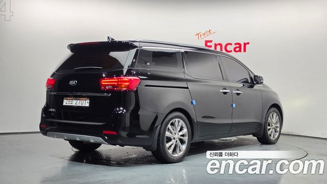 Kia Canival 2019 — photo 2