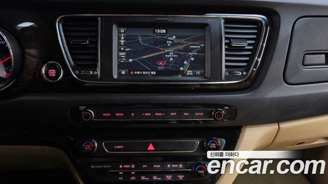 Kia Canival 2019 — photo 18