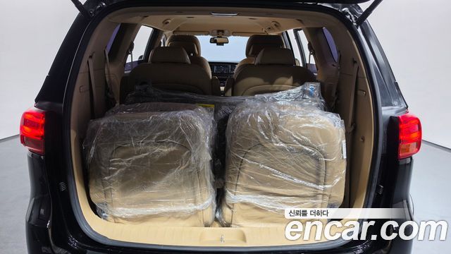 Kia Canival 2019 — photo 27