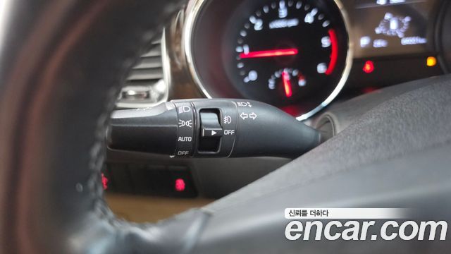 Kia Canival 2019 — photo 32